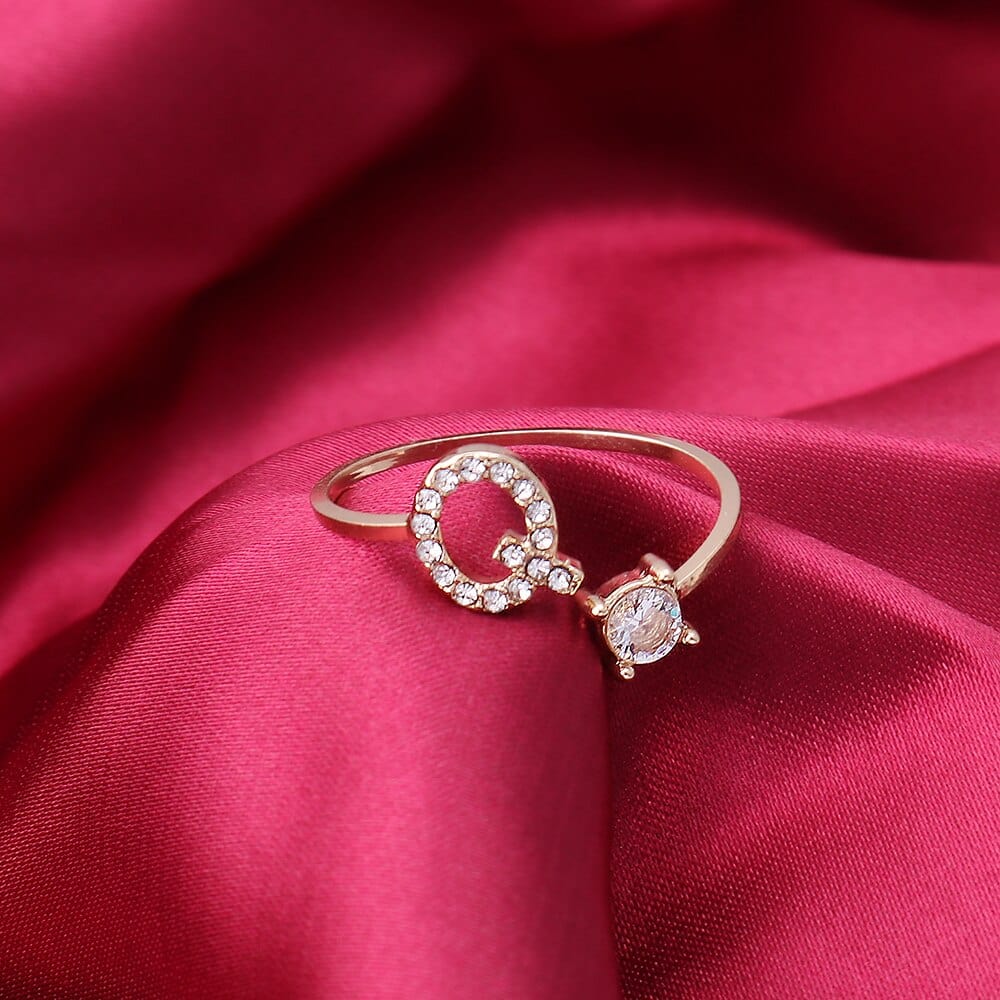 Khalee Samo Fashion A-Z 26 Letter Ring Gold Silver Rose Gold Personality Finger Rings Women Simple Elegant Jewelry Friendship Gift Wholesale
